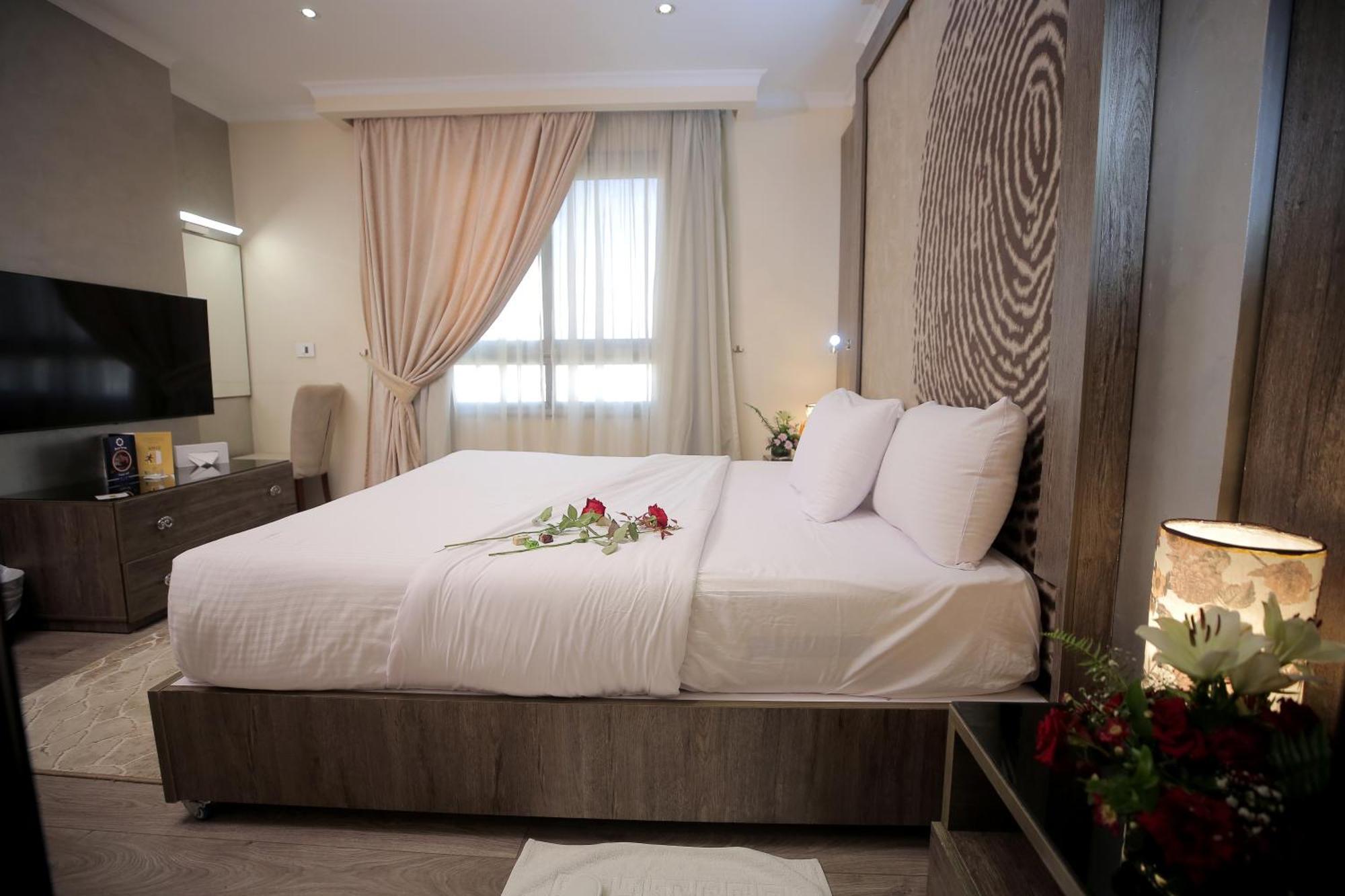 Cairo Taj Hotels & Suites - Dokki エクステリア 写真