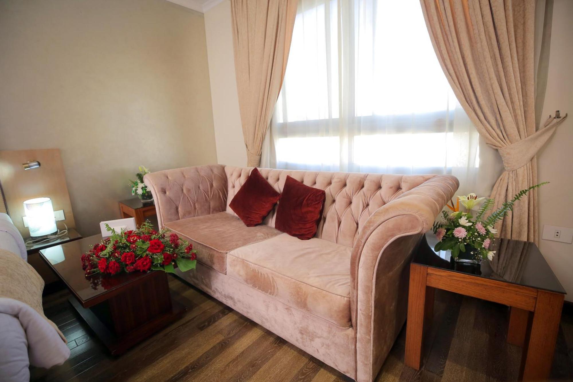 Cairo Taj Hotels & Suites - Dokki エクステリア 写真