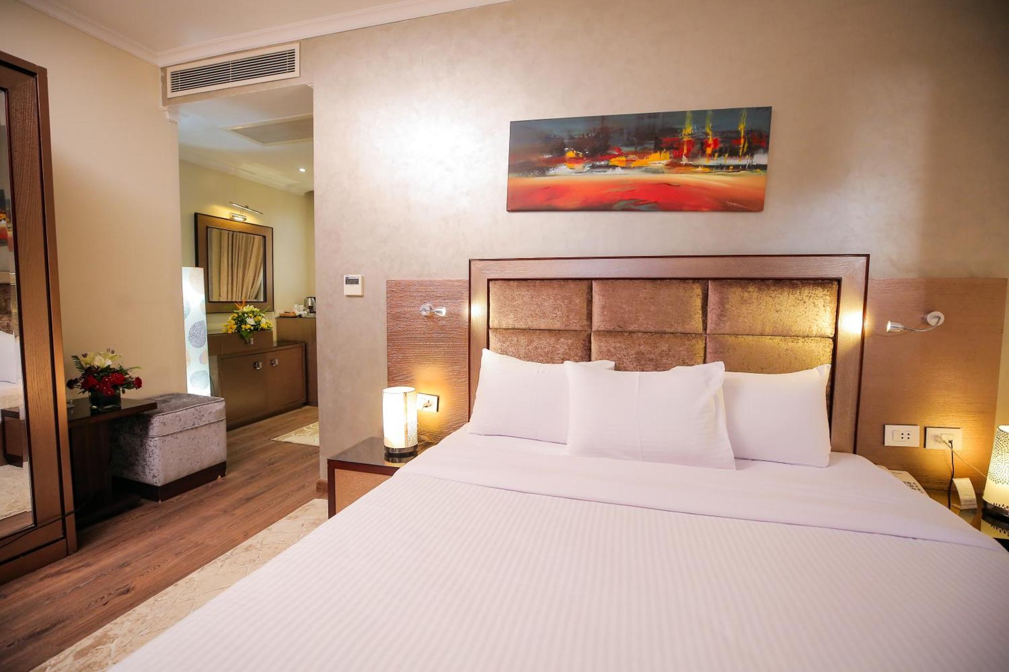 Cairo Taj Hotels & Suites - Dokki エクステリア 写真